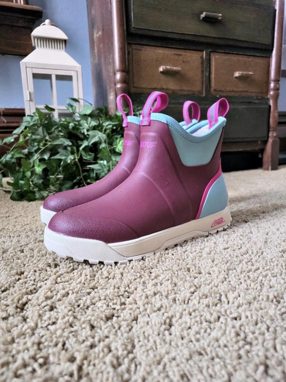 Xtratuf Women's Ice Fleece Lined Ankle Deck Boot Purple & Blue US 8